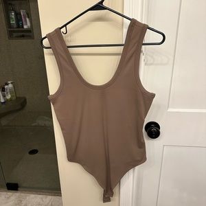 Nuuds Seamless Scoop Tank Bodysuit Mocha